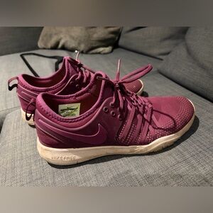 Purple Women’s Nike Shoes Size 9.5